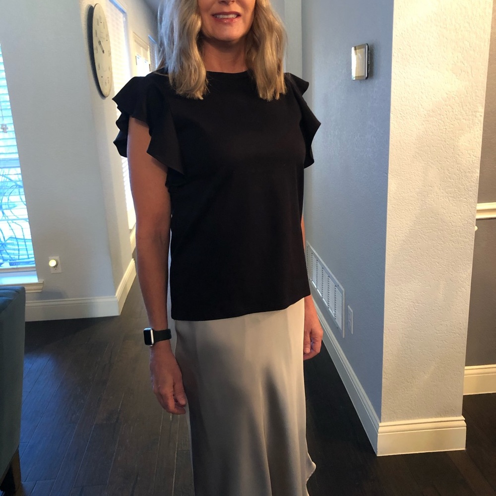 Black short sleeve top